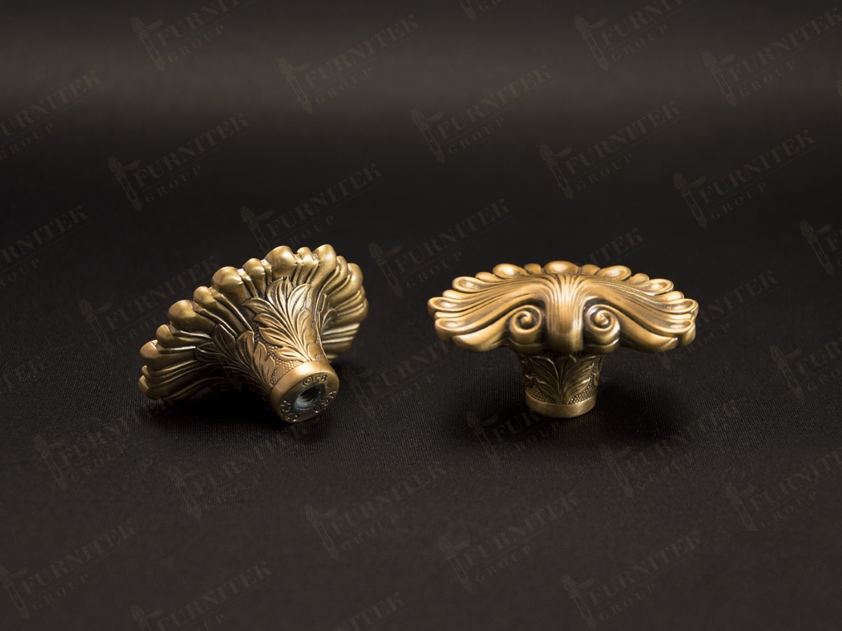 Мебельная ручка-кнопка Edgar Berebi 8245 матовая бронза