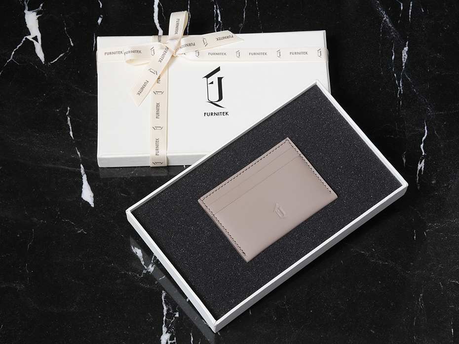 Картхолдер кожаный FURNITEK модель FG-04100811 Eв подарочной коробке