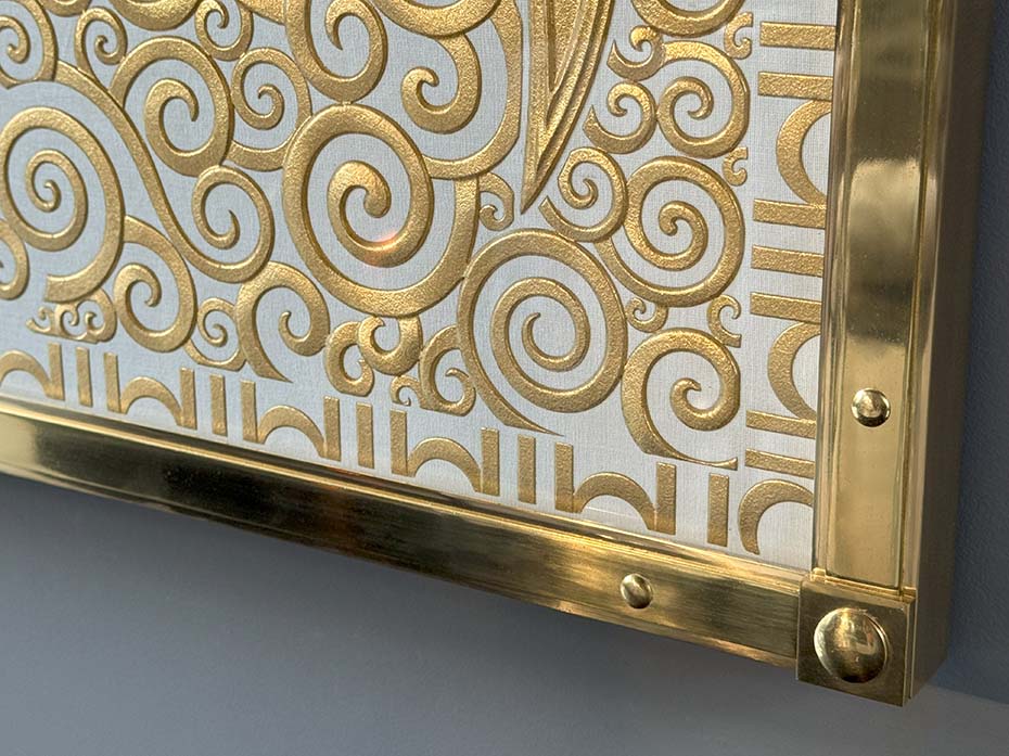 Картина со стеклом FURNITEK FG-304 в латунной раме фон белый