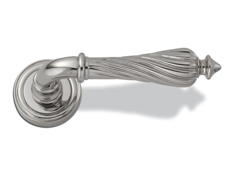 Дверная ручка на розетке Enrico Cassina LIISI C12615 полированный хром