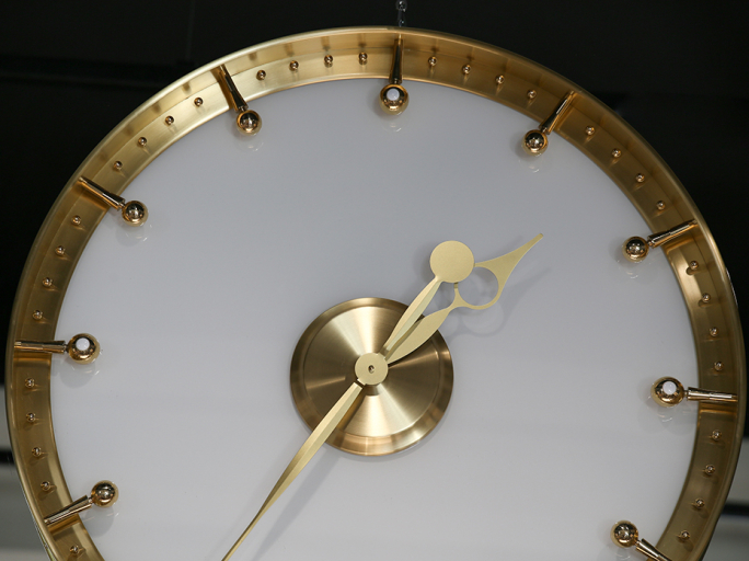 Часы Furnitek FG-1002027