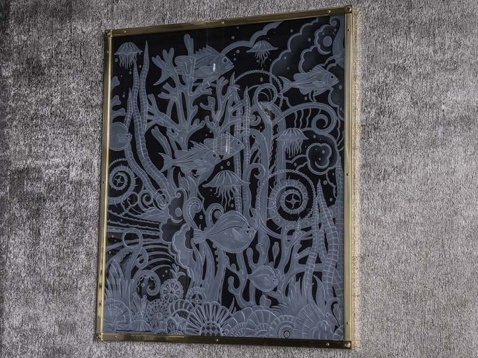 Картина со стеклом FURNITEK FG-300 в латунной раме фон чёрный