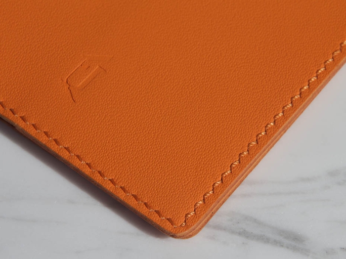 Обложка на паспорт FURNITEK модель FG-02026 из натуральной кожи цвет оранжевый