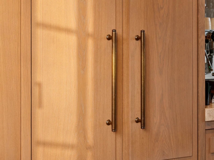 Мебельная ручка-кнопка Armac Martin Corona 38 мм полированная латунь