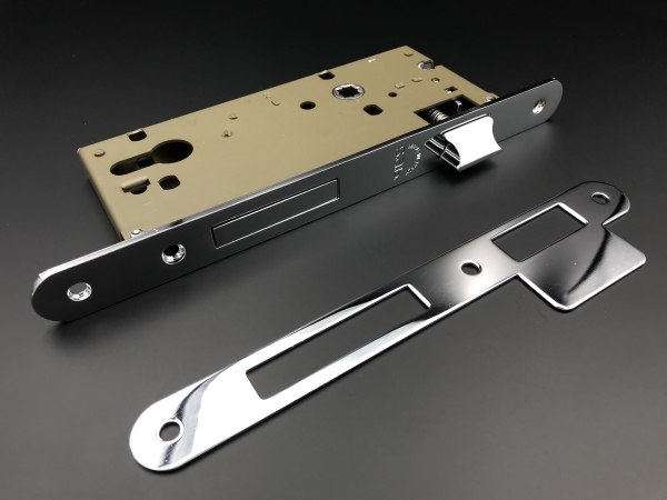 Замок дверной SAB T32108550 OCL с отверстием под евро цилиндр полированный хром